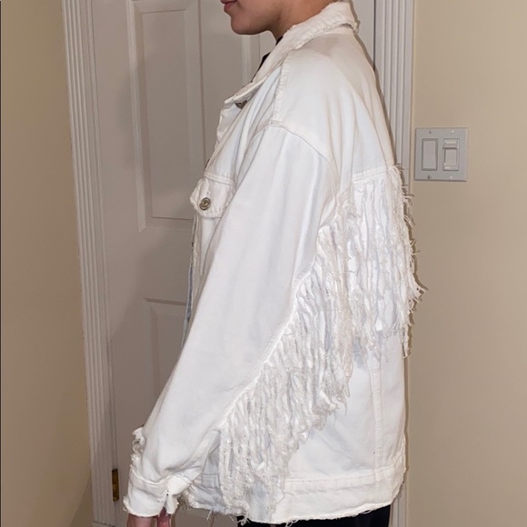 White jean jacket with tassels - Picture 3 of 3